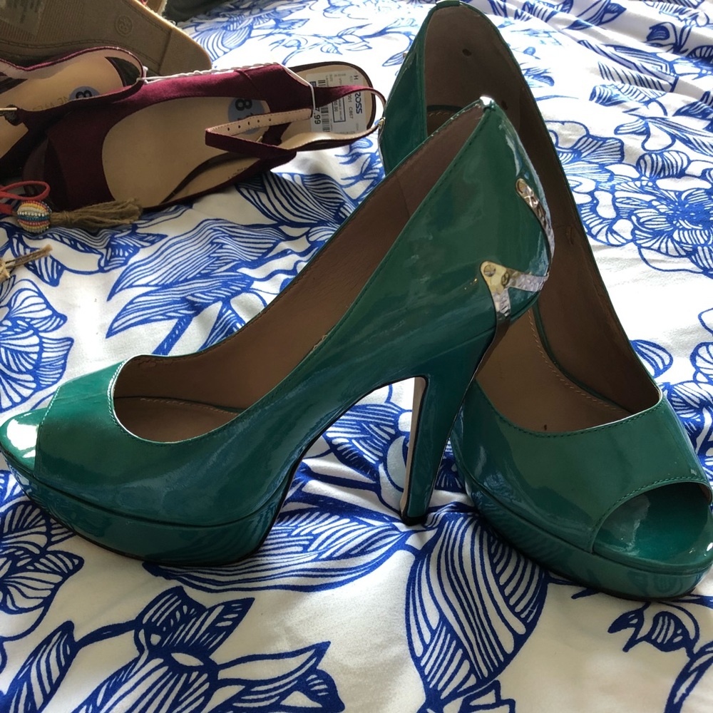Vince Camuto heels
